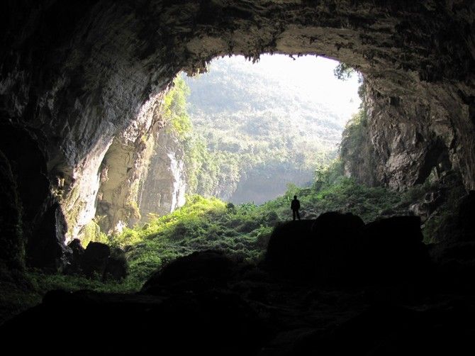 File:Jiangzhou underground corridor.jpg