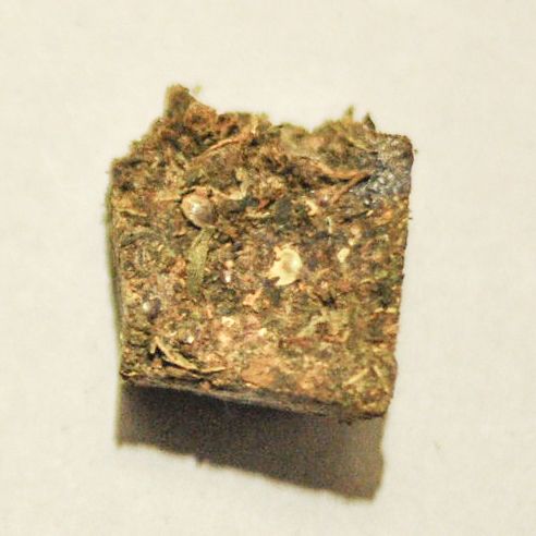 File:Marihuana prensada.jpg