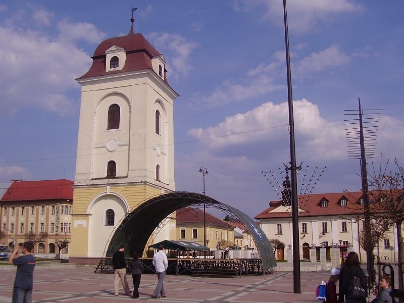 File:Brezno city centre2.jpg