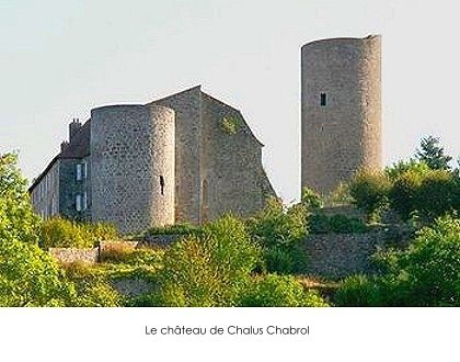 File:Chateau Chalus Chabrol.jpg