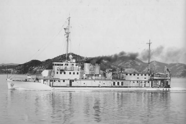 File:Japanese gunboat Atami 1929.jpg