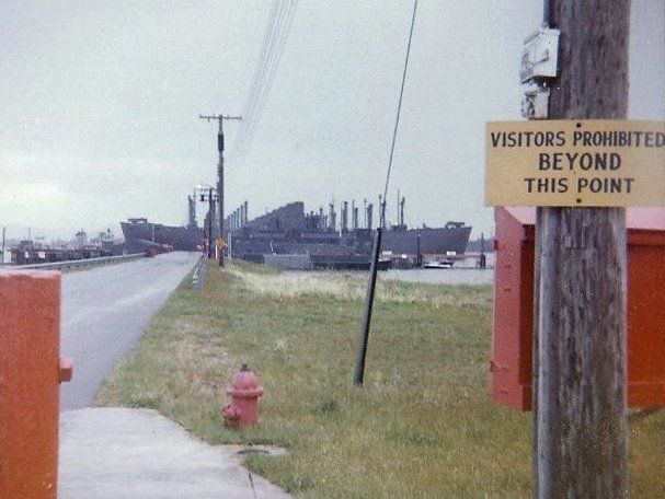 File:Liberty Ships 2c.jpg