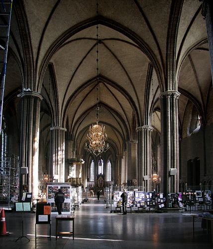 File:Linköpings domkyrka inifrån.jpg