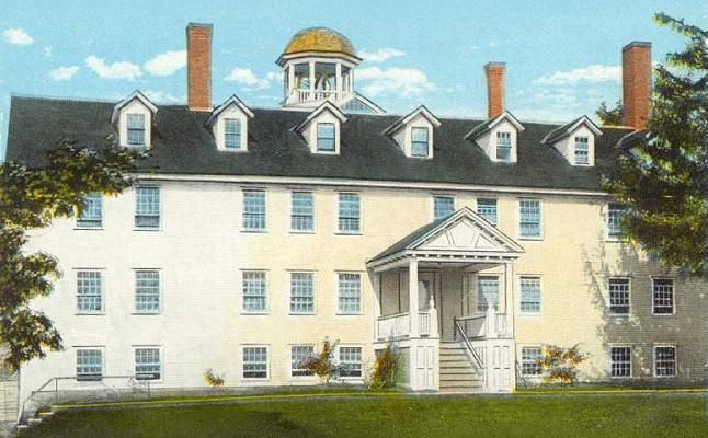 File:Main Dwelling, Canterbury Shaker Village.jpg