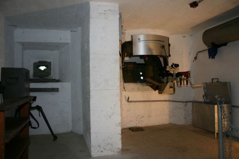 File:Mg bunker02.jpg