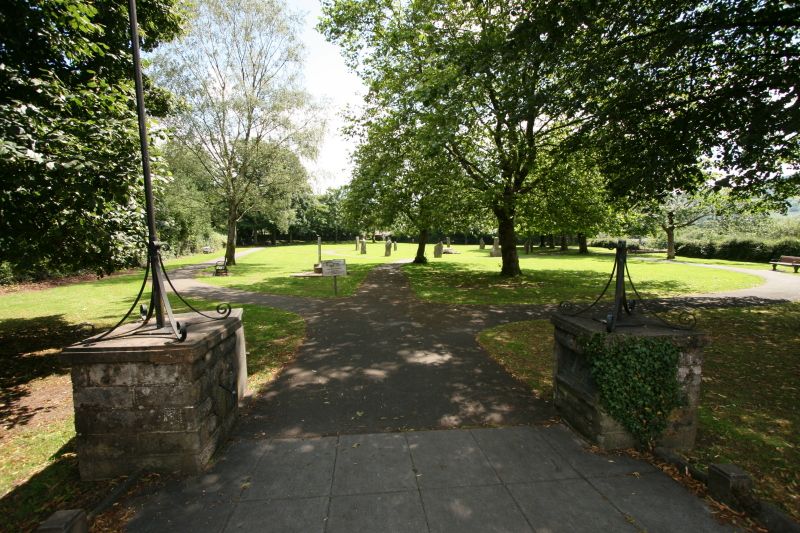 File:Parc yr Orsedd Ystradgynlais by Aberdare Blog.jpg