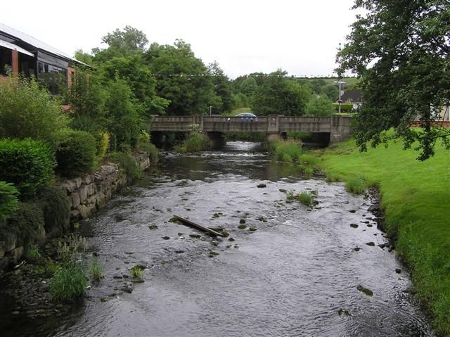 File:Ballinamallard River - geograph.org.uk - 1382951.jpg