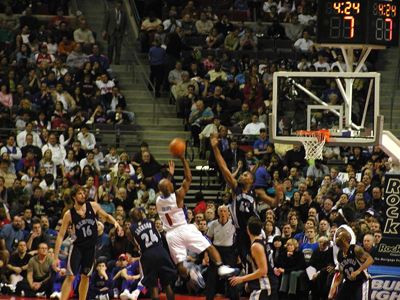 File:Billups vs Memphis Grizzlies.jpg