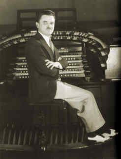 File:JesseCrawford-Wurlitzer.jpg