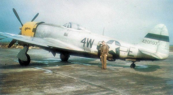 File:P-47-44-200097-406fs-371fg.jpg