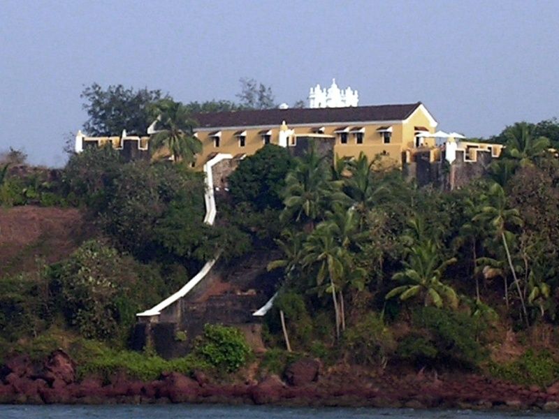 File:Terekhol Fort 2.jpg