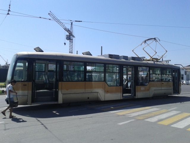 File:Tram in Samarkand.jpg