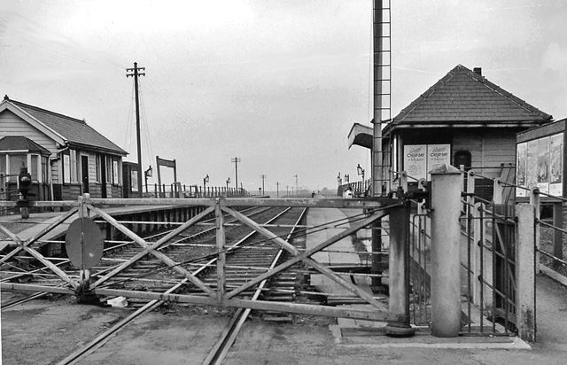 File:Bickershaw & Abram Station 1796480 c68d07a7.jpg