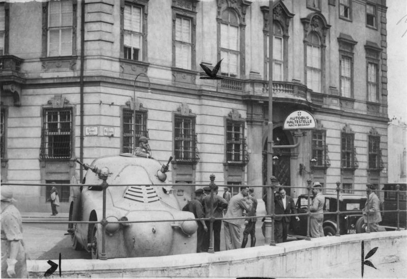 File:BlindadoDeLaPolicíaEnBallhausplatz19340725.jpg