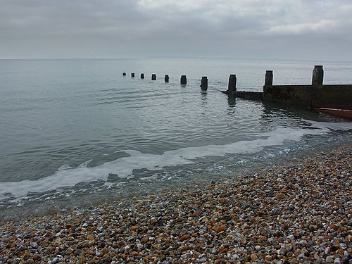 File:Bracklesham-Bay.jpg