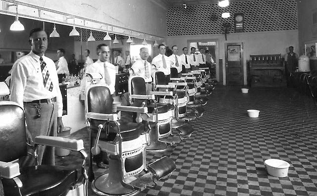 File:Drapers Barber Shop Martinsville.jpg