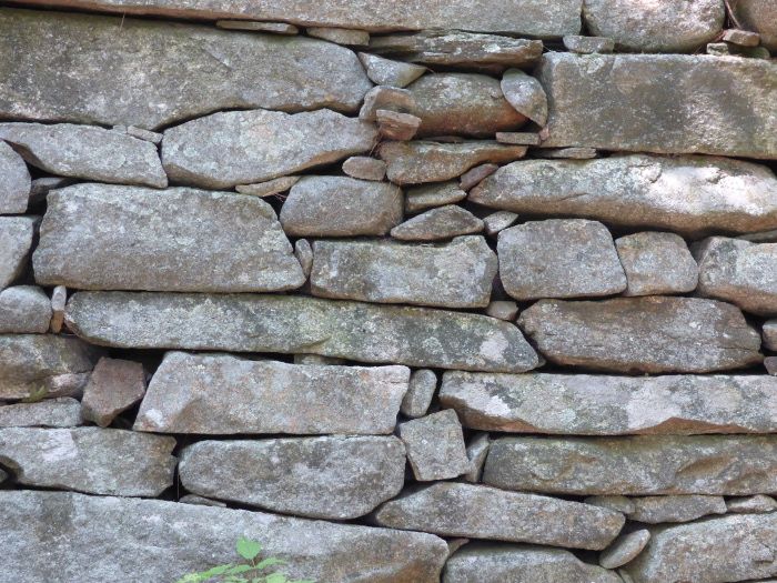 File:Farmington Town Pound Wall Detail.JPG