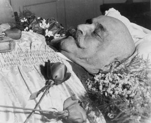 File:Georges Gurdjieff dead.JPG