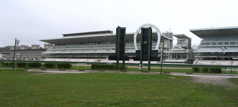 File:Hippodrome de Longchamp.jpg