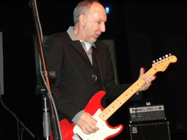 File:Pete-Townshend in Austin.jpg