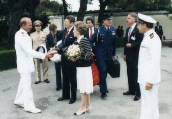 File:Reagans and Nuclear Football in Venice.jpg