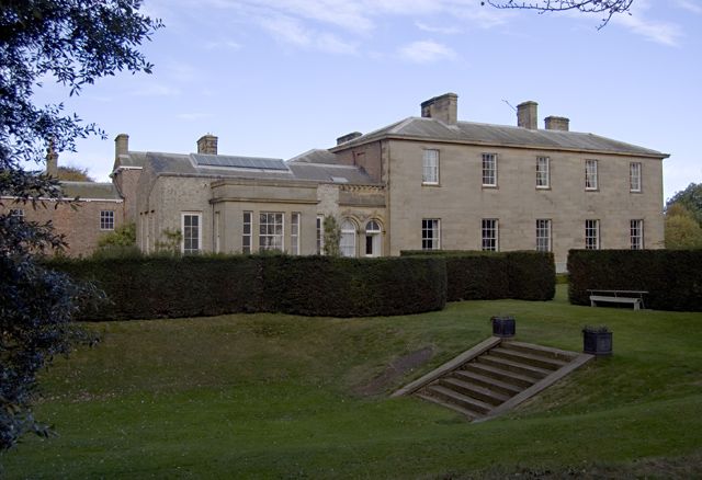 File:Saltmarshe Hall - geograph.org.uk - 1523188.jpg