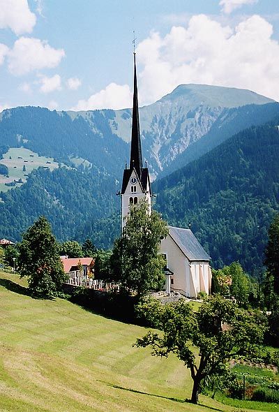 File:Seewis Kirche.jpg