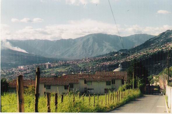 File:Valle de aburra.jpg