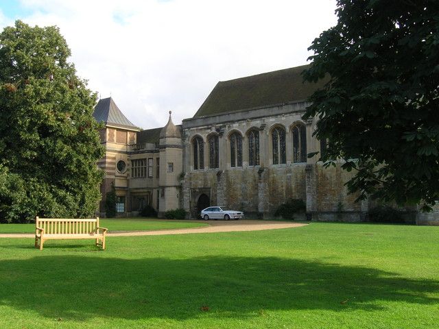 File:Eltham palace exterior.jpg