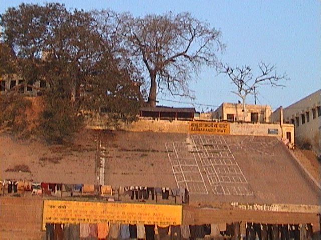 File:Pandey Ghat, Varanasi.JPG