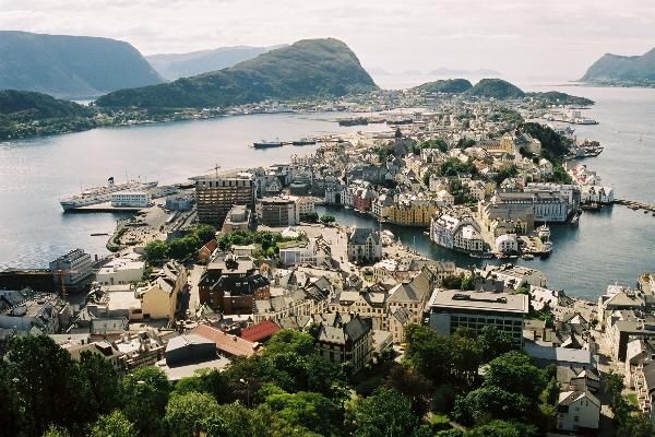 File:Photo Aalesund petite.jpg