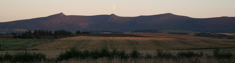 File:Bennachie from the North.jpg