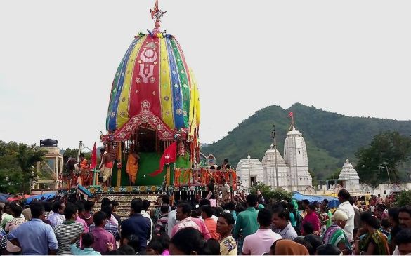 File:Durgi Rath Yatra.jpg