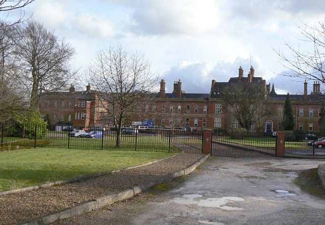 File:Hine Hall - geograph.org.uk - 1197588.jpg