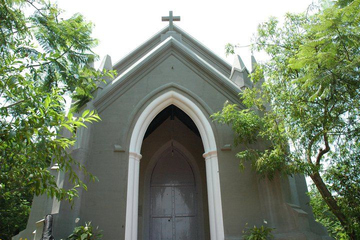 File:Holy Trinity Church, Yercaud, India.jpg