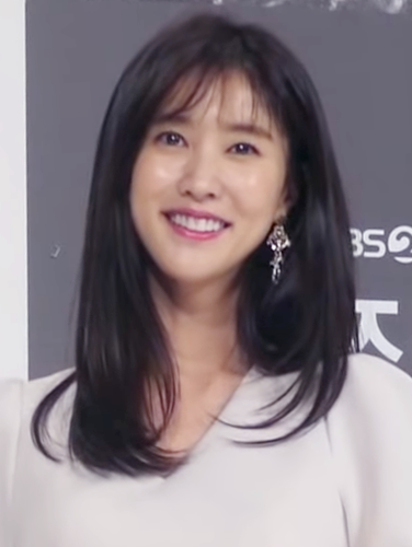 File:Lee Soo-kyung in Dec 2018.png