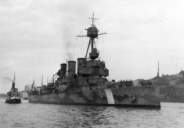 File:Oscar II during WW2.jpg