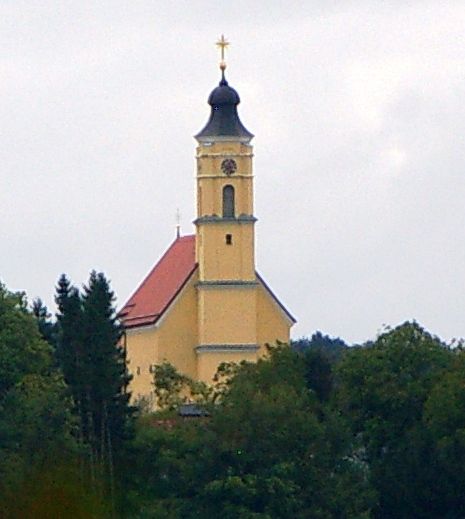 File:Pfarrkirche Moosdorf.jpg