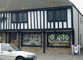 File:St-Neots-15thC-building.jpg