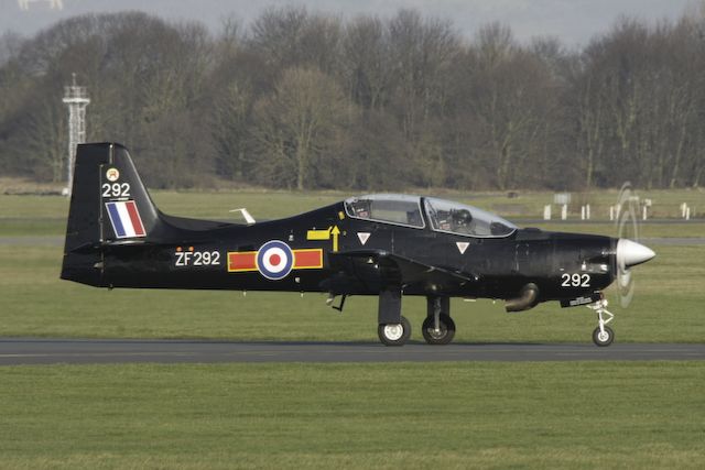 File:Tucano T1 ZF292.jpg