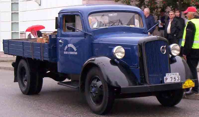 File:Volvo LV 81 Truck 1939.jpg