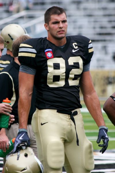 File:Alejandro Villanueva football.jpg