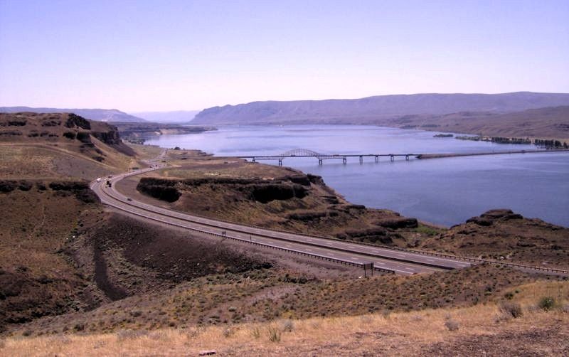 File:Columbia River 1.JPG