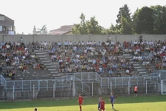 File:Mestni stadion Izola west - match.jpg