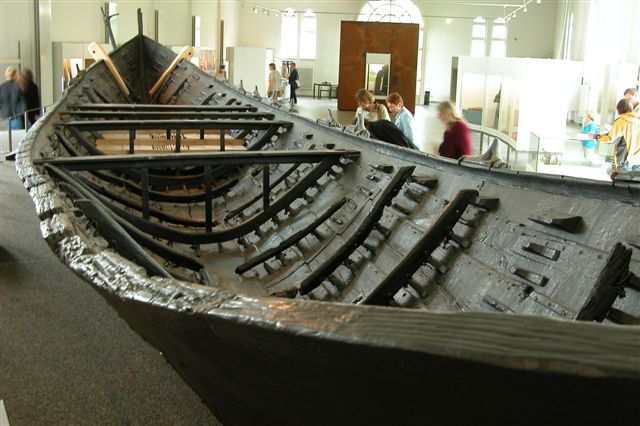 File:Nydamboat.1.jpg