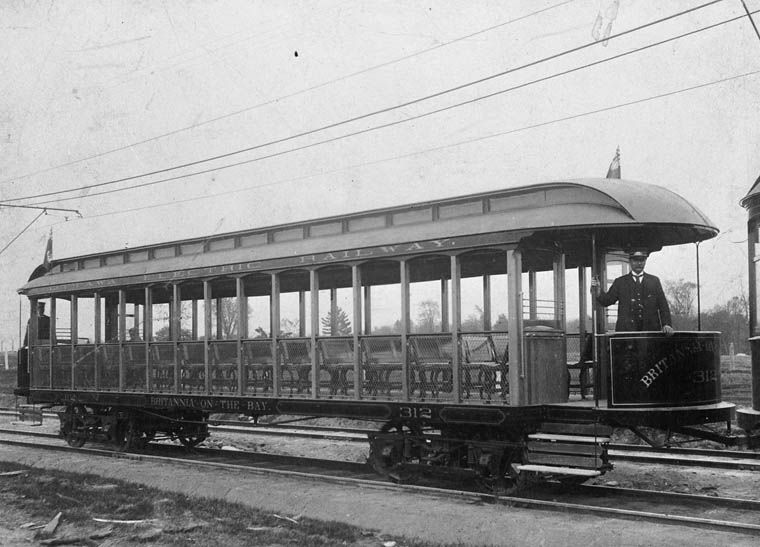 File:Ottawa Electric Railway scenic car.jpg