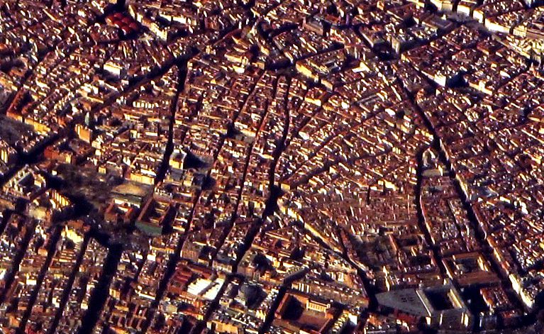 File:(Embajadores) Madrid - Aerial photograph (cropped).jpg