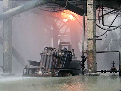 File:Formosa Plastics Propylene Explosion 1.jpg