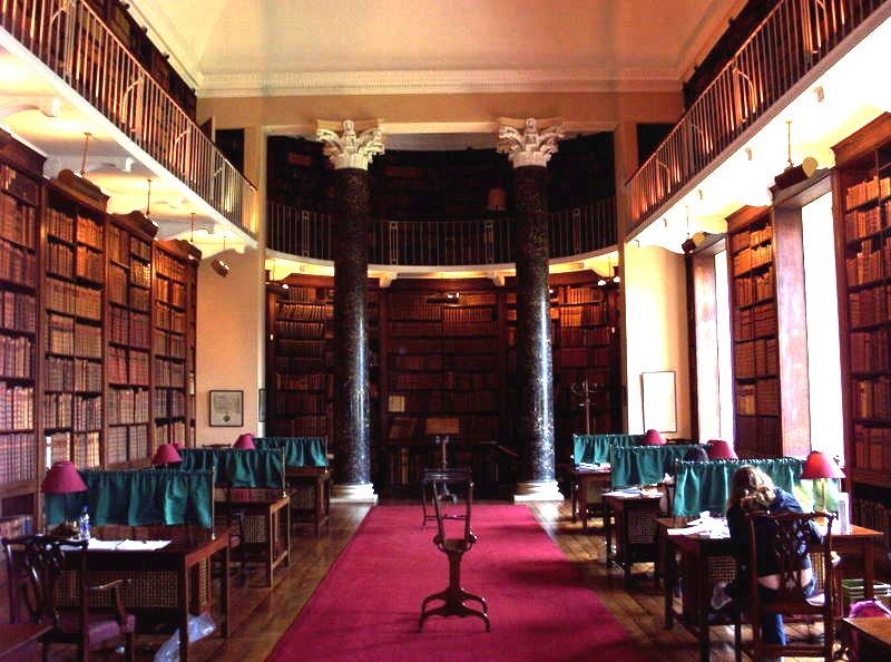 File:Oriel College Senior Library.jpg