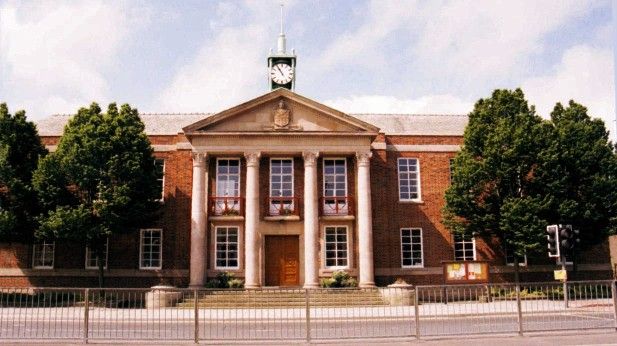 File:Padiham Town Hall.jpg